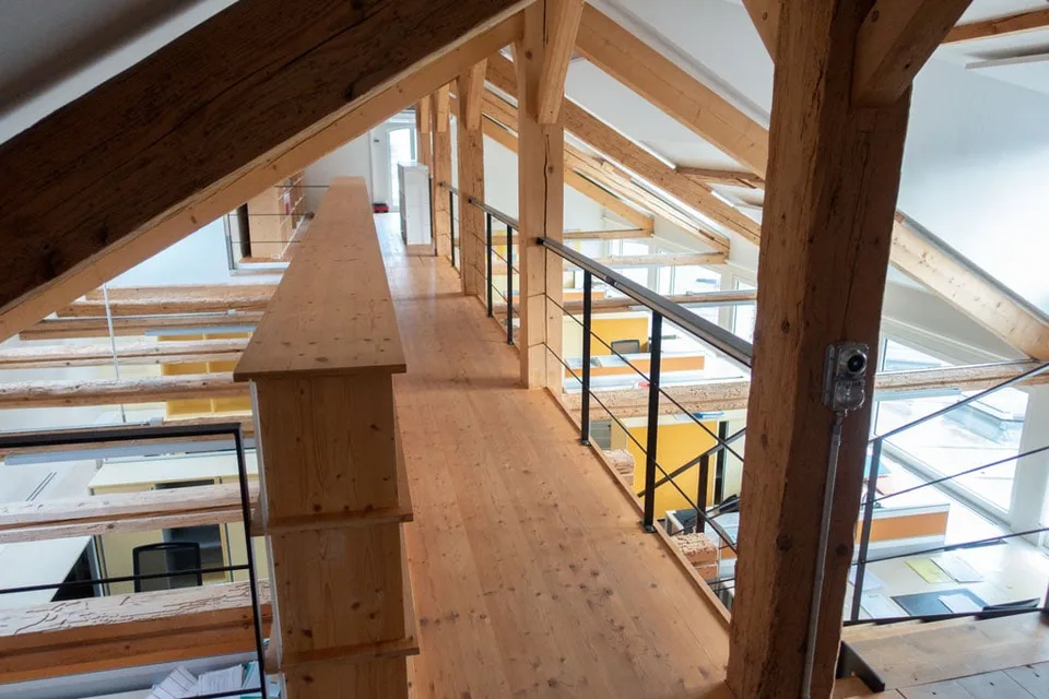 Attika Büro mit traumhafter Aussicht – Foto 12 von 13