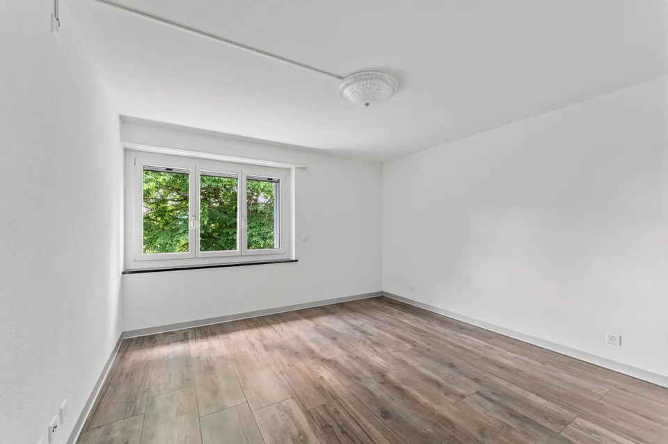 Vielseitige Gewerbeimmobilie mit Einliegerwohnung in Bettlach zu verkaufen – Foto 17 von 18