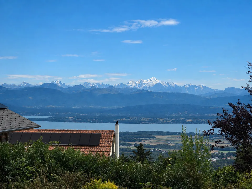 Appartement 3,5 pièces avec vue panoramique sur le Léman et les Alpes – photo 8 sur 8