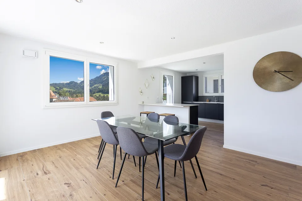 Appartement 3,5 pièces avec vue panoramique sur le Léman et les Alpes – photo 2 sur 8