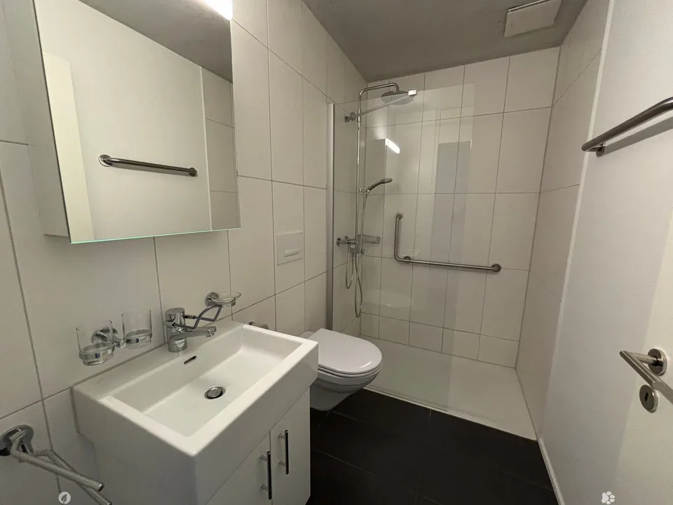 Helle 4.5-Zimmer-Wohnung zur Miete in Biel – Foto 6 von 10
