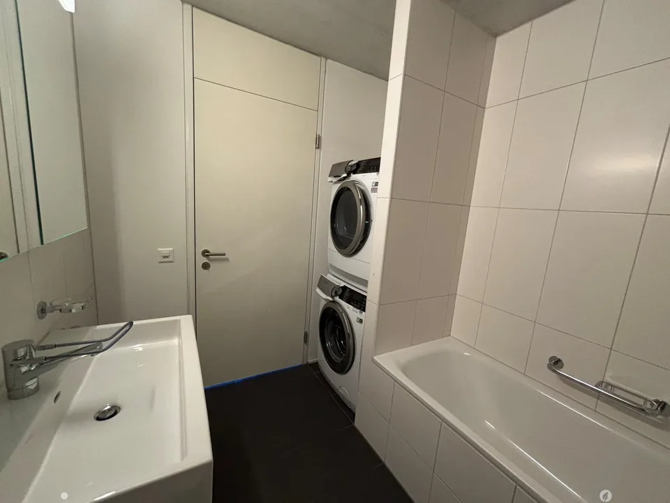 Helle 4.5-Zimmer-Wohnung zur Miete in Biel – Foto 4 von 10