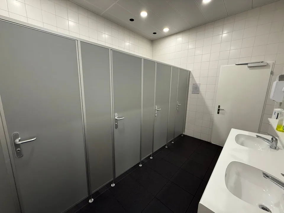 Uffici spaziosi di 526 m² a Marin – Accessibili e ben serviti – foto 10 di 10