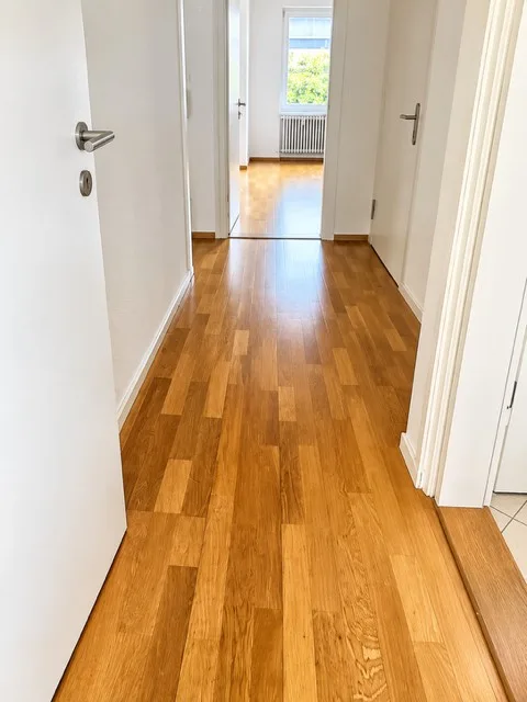 Bel appartement de 3 pièces dans un immeuble ancien à louer avec usage de jardin – photo 6 sur 11