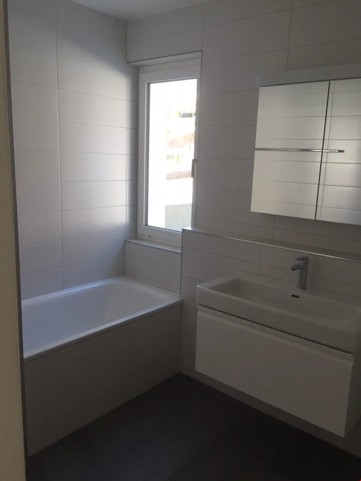 Appartamento moderno 4.5 locali nel quartiere Oberfeld – foto 5 di 8