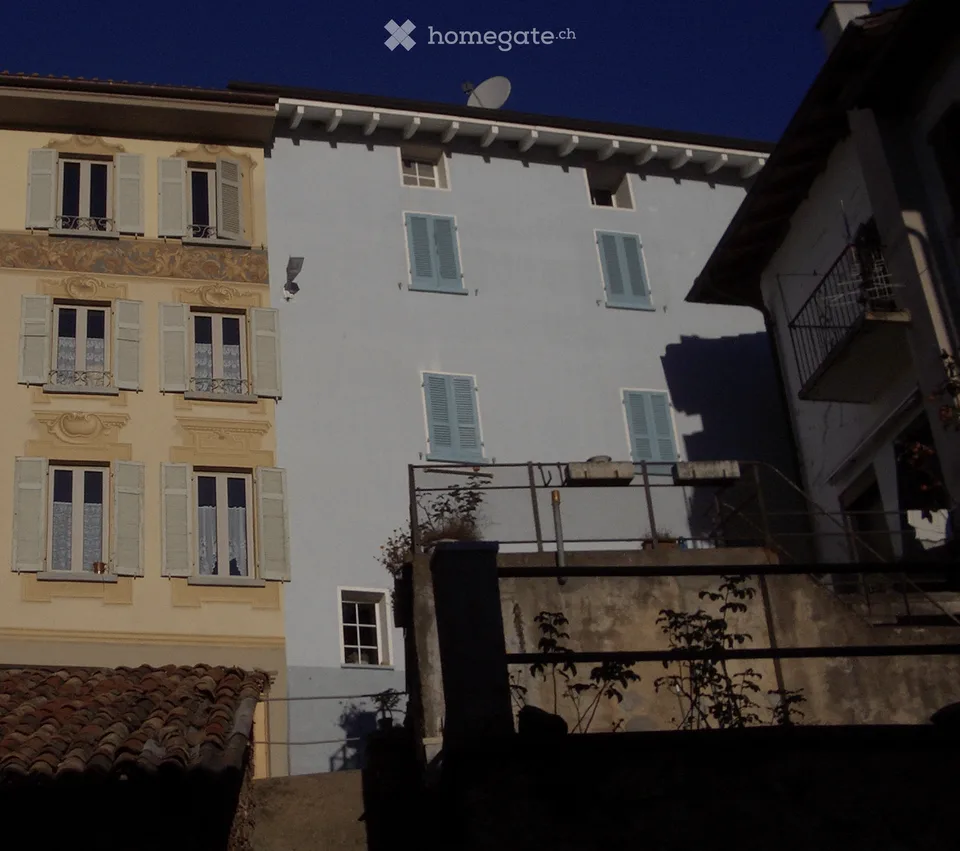 Charmant appartement de 5,5 pièces dans les combles à Cademario – Joyau historique tessinois – photo 7 sur 9