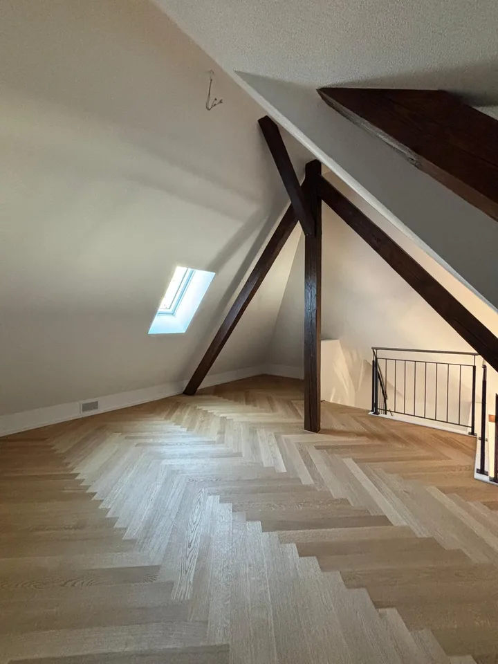 Wunderschöne, frisch kernsanierte Maisonette-Wohnung – sofort verfügbar! – Foto 6 von 9