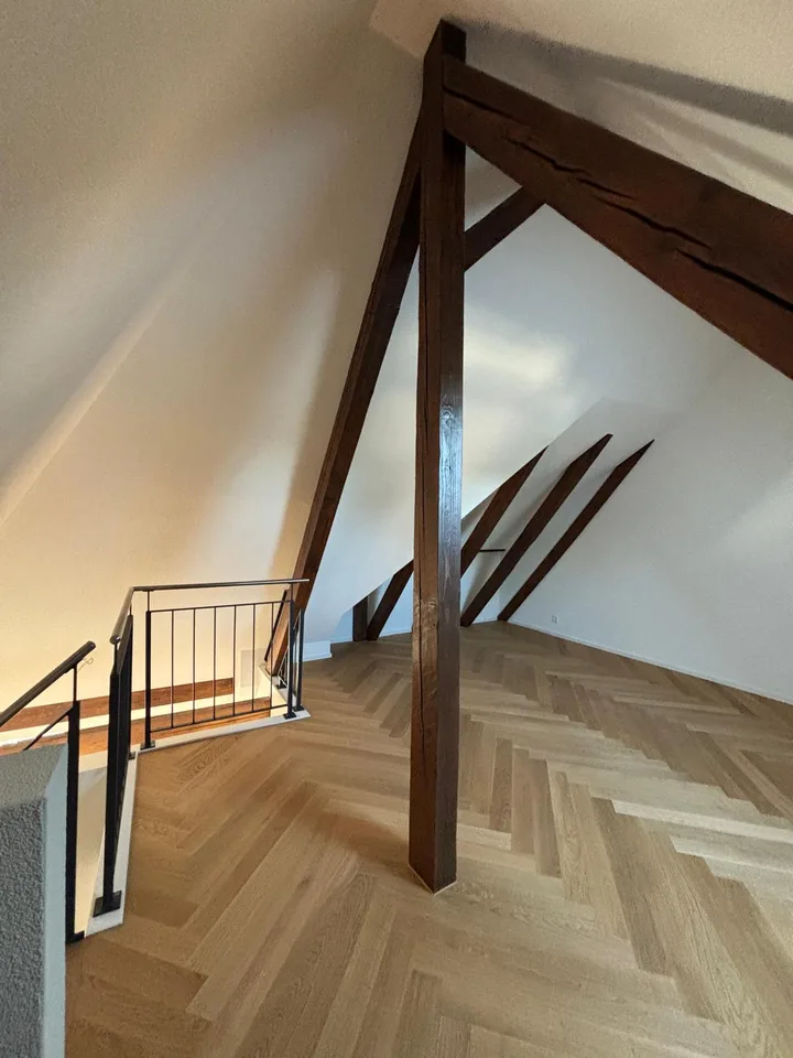 Wunderschöne, frisch kernsanierte Maisonette-Wohnung – sofort verfügbar! – Foto 7 von 9