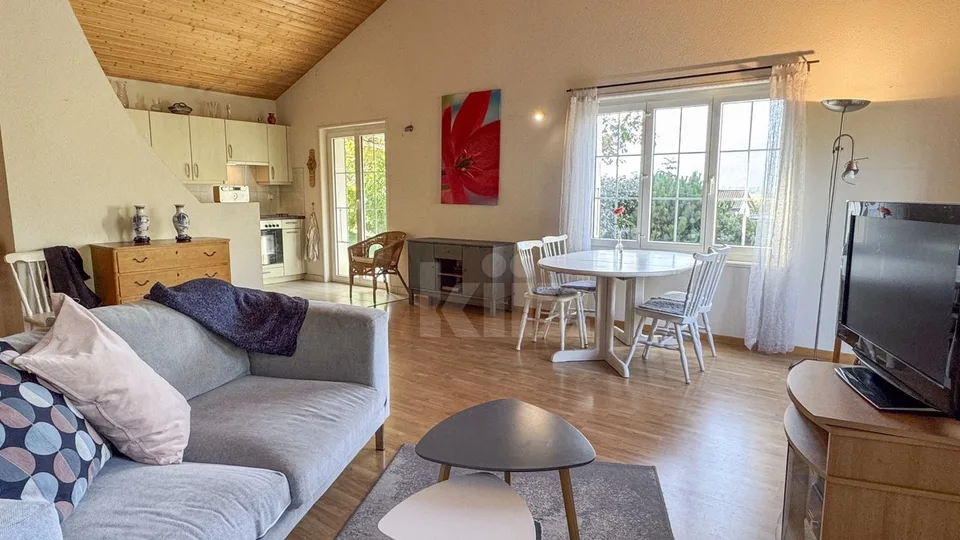 Charmantes Villa mit idealer Lage – Foto 2 von 13
