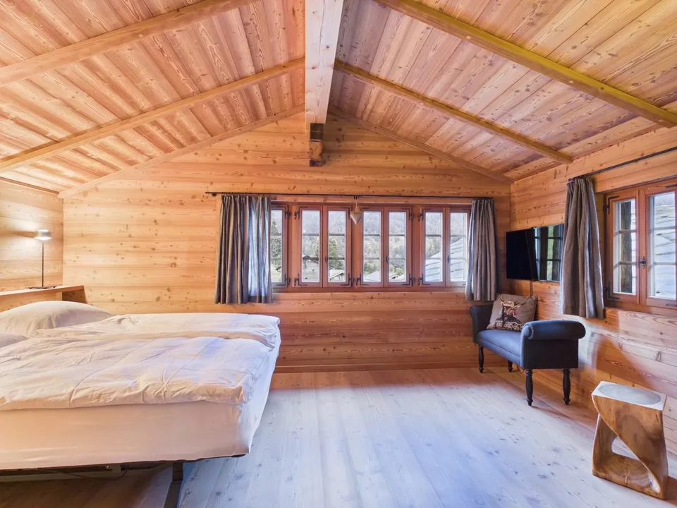 Unique Chalet-Bijou with modern Alpine chic – photo 12 of 24