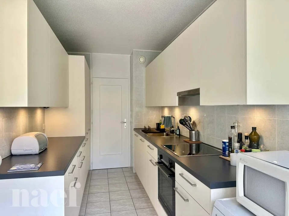 4 pièces de 95 m² avec 2 balcons à louer – Florissant - Malagnou, Genève – photo 8 sur 13