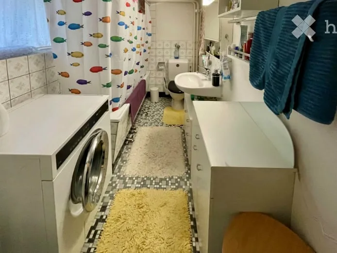 Zweifamilienhaus mit Nebengebäude, Gemeinde Bubikon – Foto 9 von 10