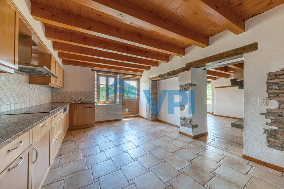 Casa indipendente nel cuore del villaggio – foto 4 di 12
