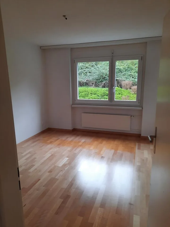 Ottimo appartamento in una posizione tranquilla nel quartiere di Höngg – foto 6 di 6