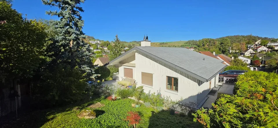 Casa familiare di 5,5 locali in vendita a Niederdorf – foto 2 di 13