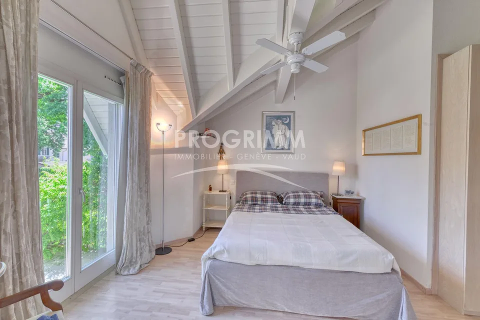 Exclusivité - Maison 3 chambres avec garage - Grande pièce en sous-sol - Jardin – photo 9 sur 10