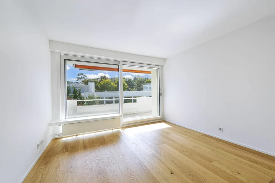 5.5 Zimmer-Attikawohnung mit grosser Terrasse und fantastischem Panoramablick – Foto 6 von 12