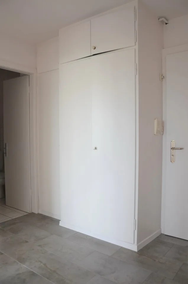 moderne 3.5-Zimmer-Wohnung an zentraler Lage (mit Lift im Haus) – Foto 6 von 7