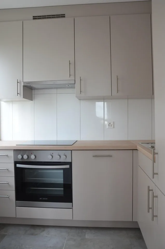 moderne 3.5-Zimmer-Wohnung an zentraler Lage (mit Lift im Haus) – Foto 2 von 7