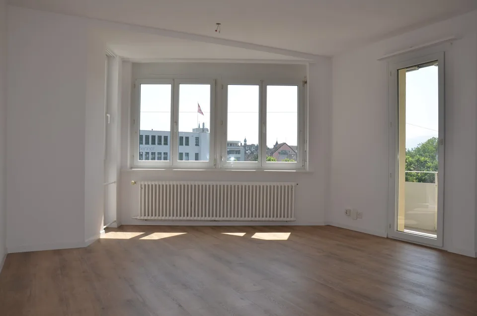 moderne 3.5-Zimmer-Wohnung an zentraler Lage (mit Lift im Haus) – Foto 4 von 7