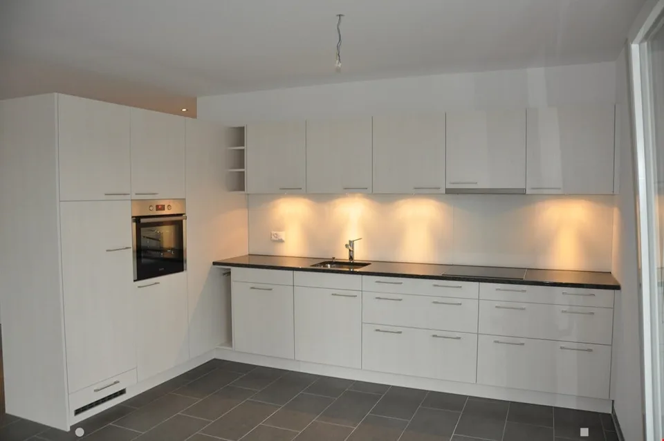 Helle 4.5 Zimmerwohnung mit 2 Balkonen – foto 2 di 11