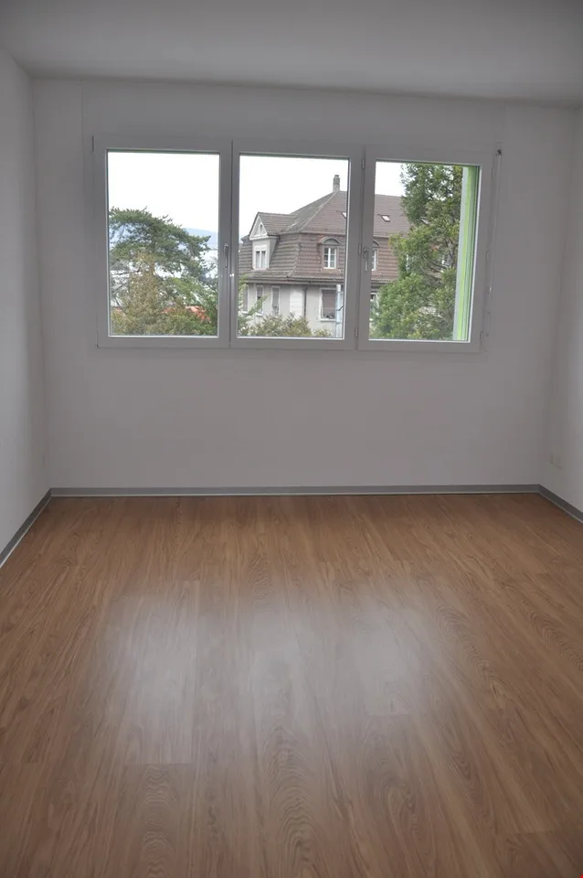 Helle 4.5 Zimmerwohnung mit 2 Balkonen – foto 8 di 11