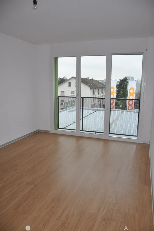 Helle 4.5 Zimmerwohnung mit 2 Balkonen – foto 6 di 11