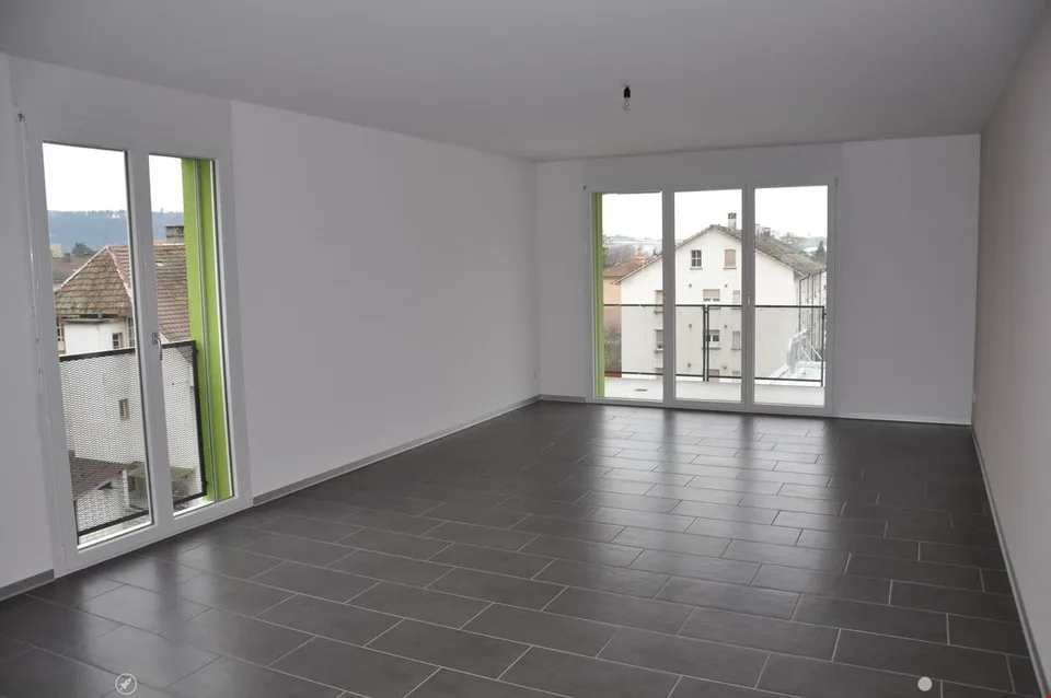 Helle 4.5 Zimmerwohnung mit 2 Balkonen – foto 4 di 11