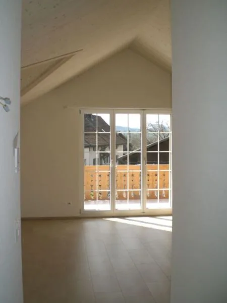 Charming 3 1/2-room apartment attic – photo 3 of 7