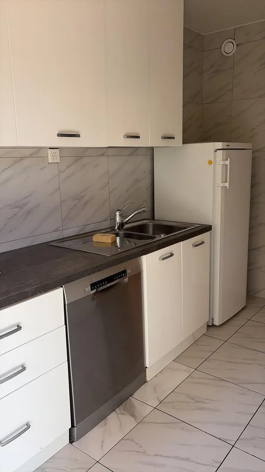 Wohnung mit 3 Zimmern und Balkon in Coppet – sofort verfügbar – Foto 2 von 7