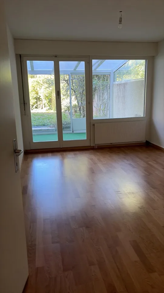 Wohnung mit 3 Zimmern und Balkon in Coppet – sofort verfügbar – Foto 4 von 7