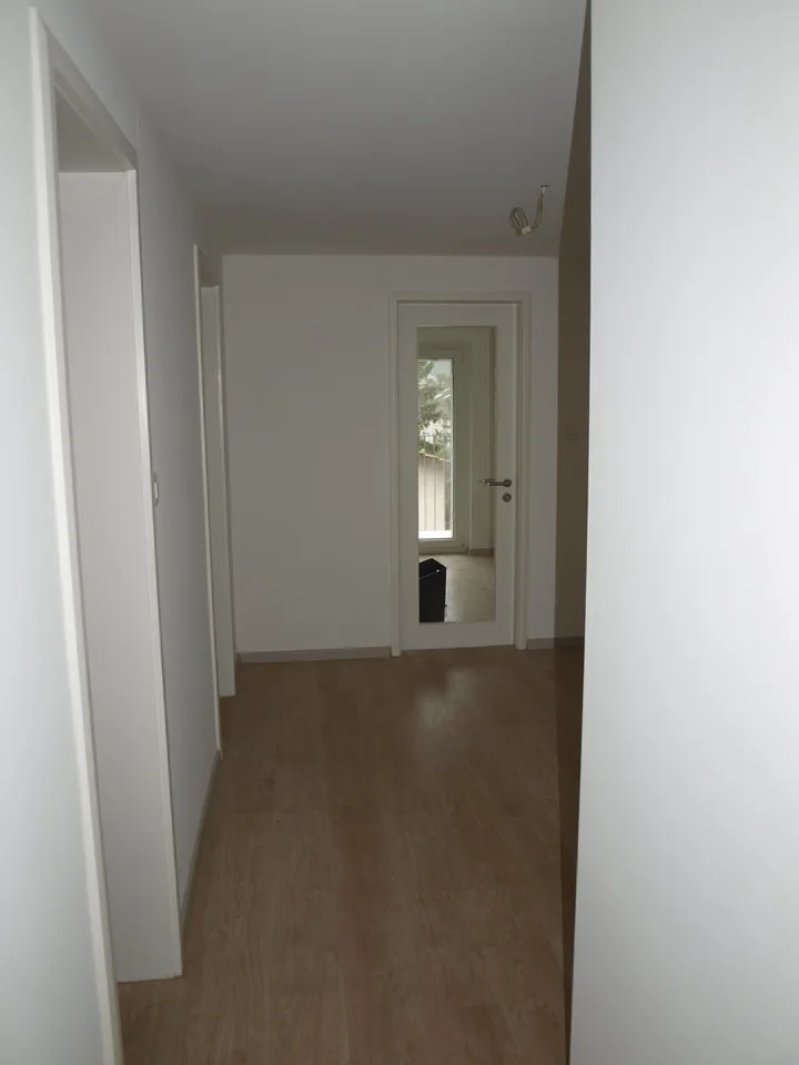 Bel appartement en attique de 2,5 pièces à Münchenstein – photo 4 sur 7