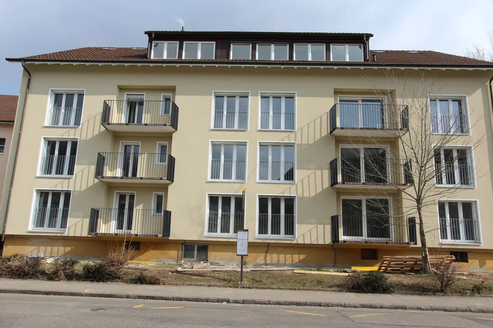 Bel appartement en attique de 2,5 pièces à Münchenstein – photo 6 sur 7