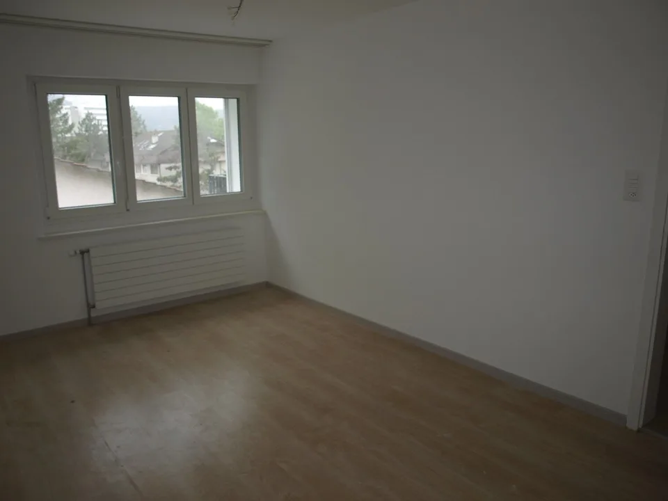 Bel appartement en attique de 2,5 pièces à Münchenstein – photo 5 sur 7