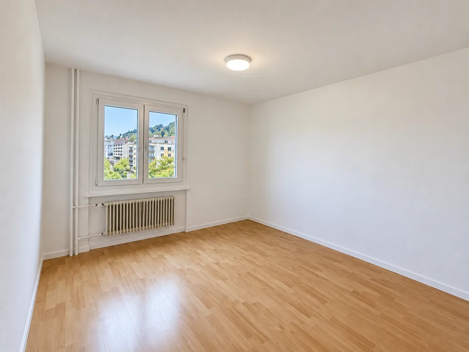 Helles und geräumiges 4,5-Zimmer-Wohnung mit Garage in La Chaux-de-Fonds – Foto 7 von 7