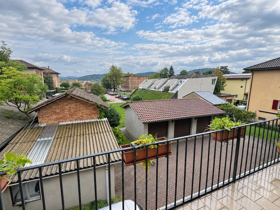 Kleines Einfamilienhaus mit Rustico und Garten zur Renovierung – Foto 10 von 19
