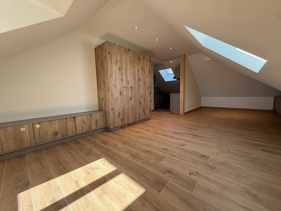 Studio komplett renoviert in Neuchâtel – Foto 8 von 10
