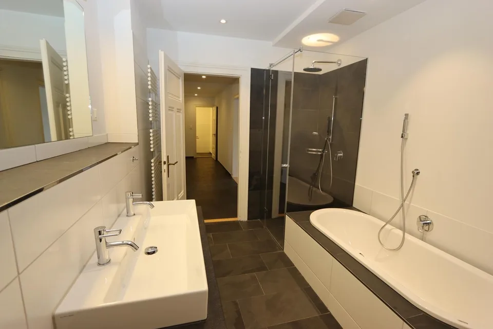 Jewel in District 6: Spacious 4.5-room apartment – photo 8 of 11