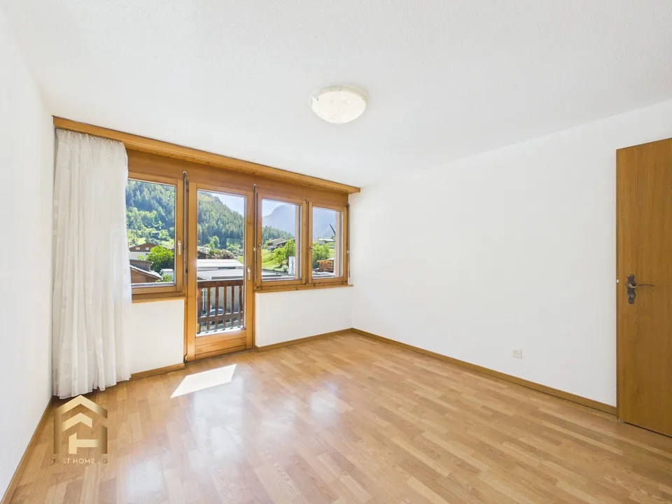 Appartement lumineux et spacieux de 4,5 pièces avec balcon et ascenseur – photo 8 sur 13