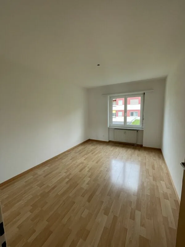 geräumige 3.5-Zimmerwohnung im Hochparterre - mit bester Aussicht auf die Grünlandschaft in Hindelbank zu vermieten! – Foto 5 von 8