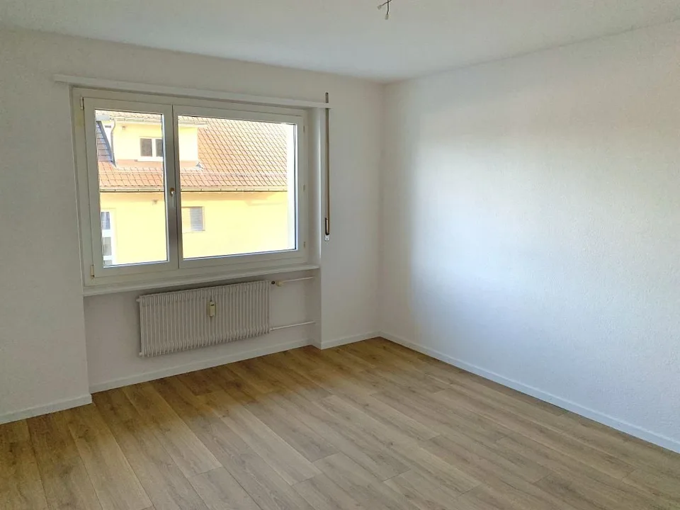 Appartement 2 pièces, 1er étage au milieu – photo 6 sur 12