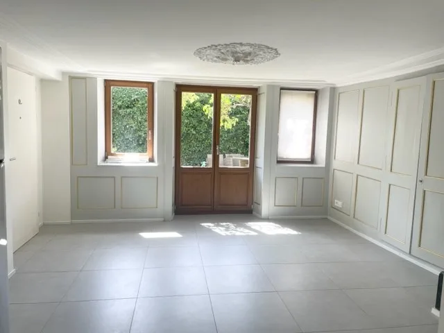 Schönes 2,5-Zimmer-Apartment, sehr gut gelegen – Foto 3 von 6