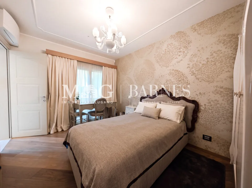 Duplex di charme ed eleganza, in contesto di assoluto pregio – foto 8 di 10