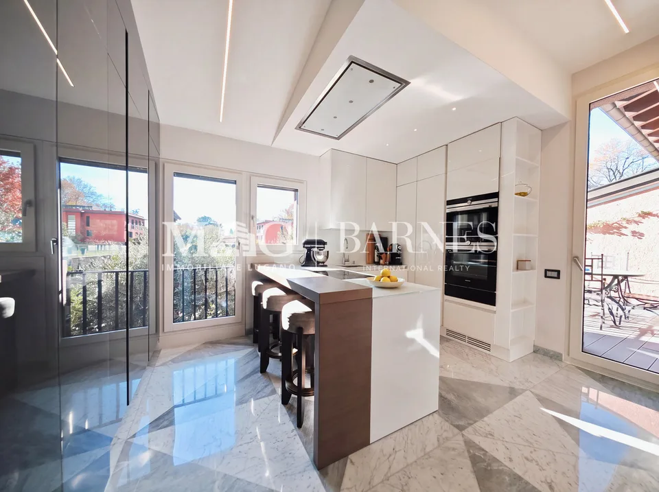 Duplex di charme ed eleganza, in contesto di assoluto pregio – foto 4 di 10