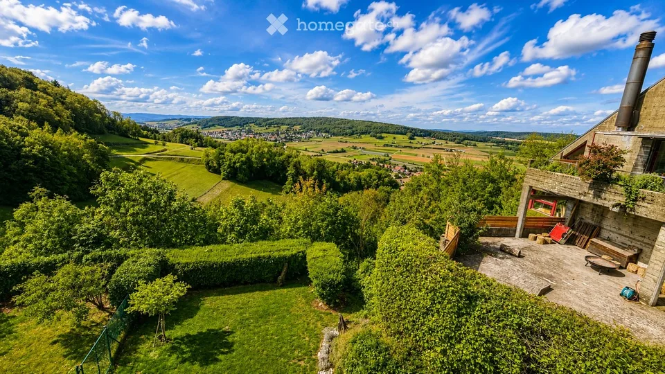 Wohnen mit Weitblick im historischen Regensberg! – Foto 2 von 5