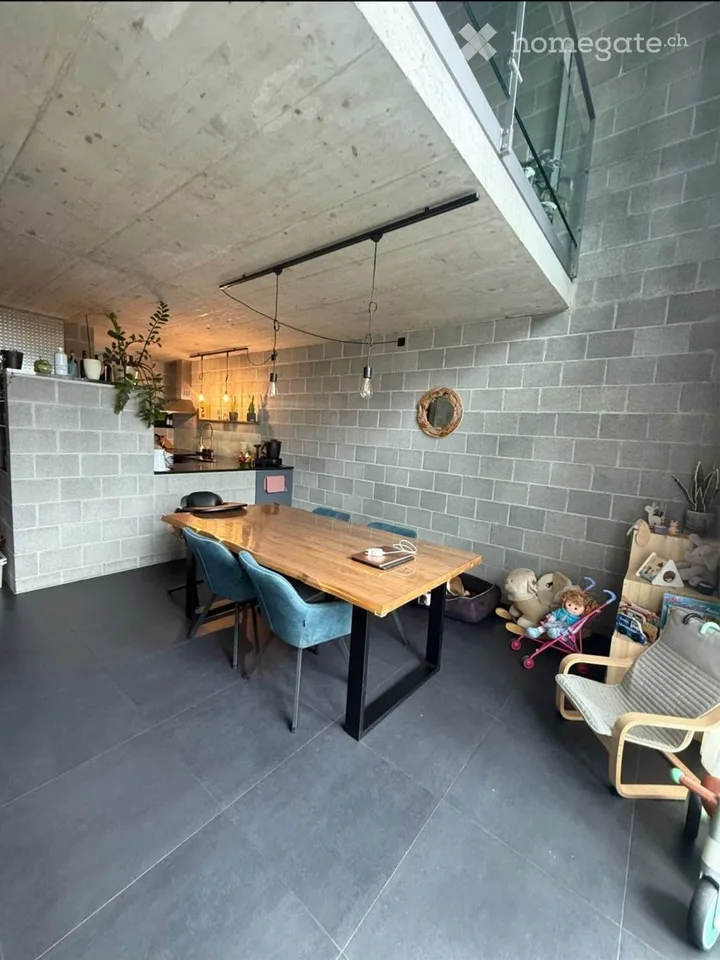 5,5 Zimmer mit eigenem Garten und Terrasse in Camorino – Foto 2 von 5