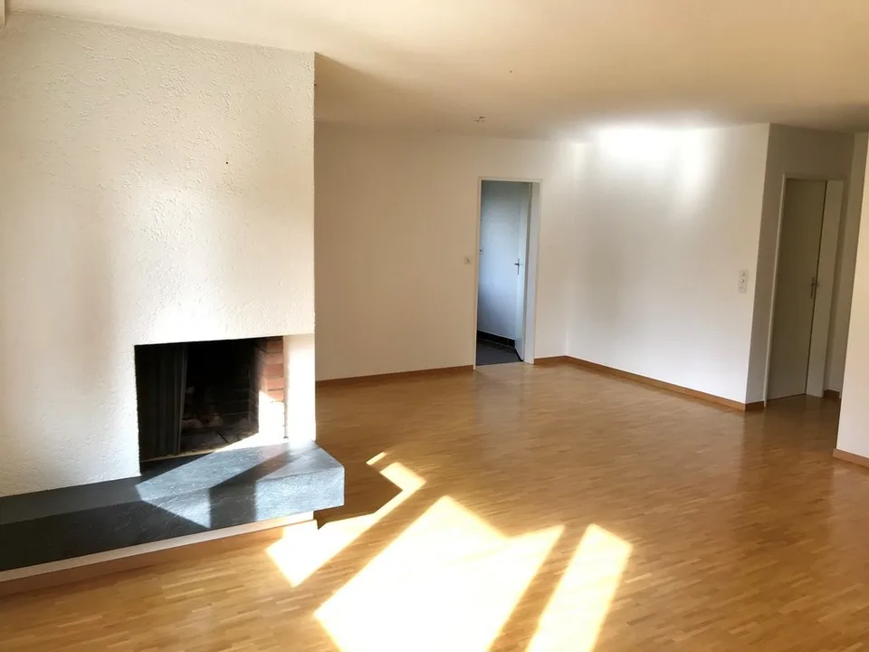 Vivere nel verde - con caminetto e balcone ad Altstetten - TEMPORANEO – foto 5 di 8