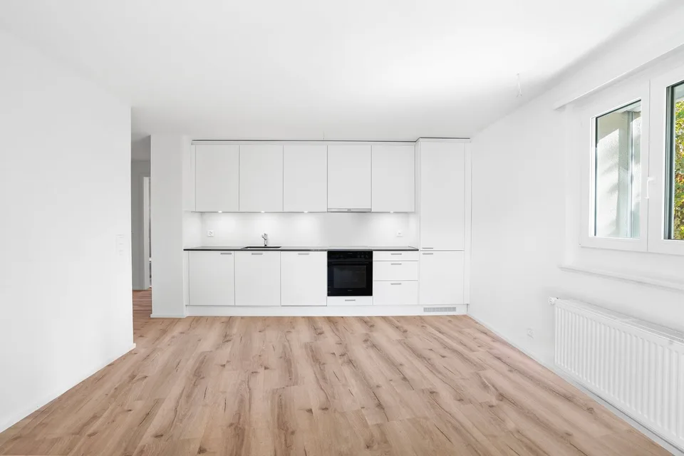 Neurenovierte 2-Zimmer-Wohnung mit Balkon – Foto 3 von 13