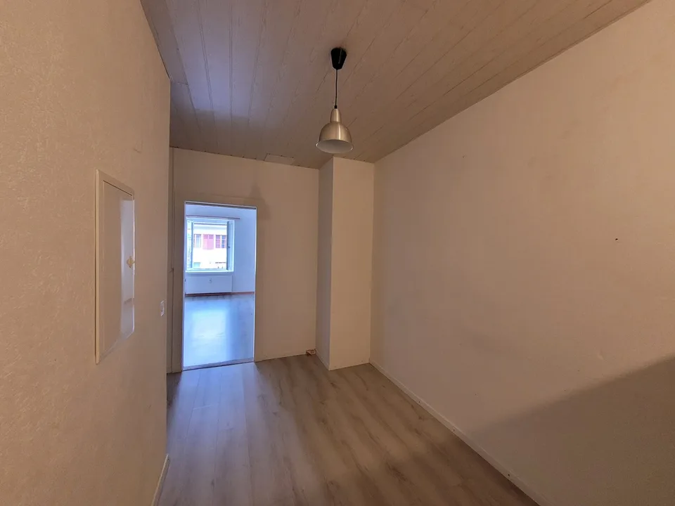 Gemütliche 2.5-Zimmer-Wohnung in Läufelfingen – sofort verfügbar! – Foto 3 von 8
