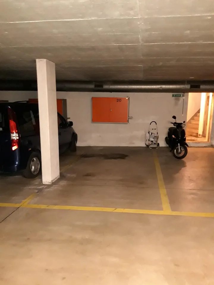 Posto auto disponibile immediatamente o su accordo – foto 3 di 3